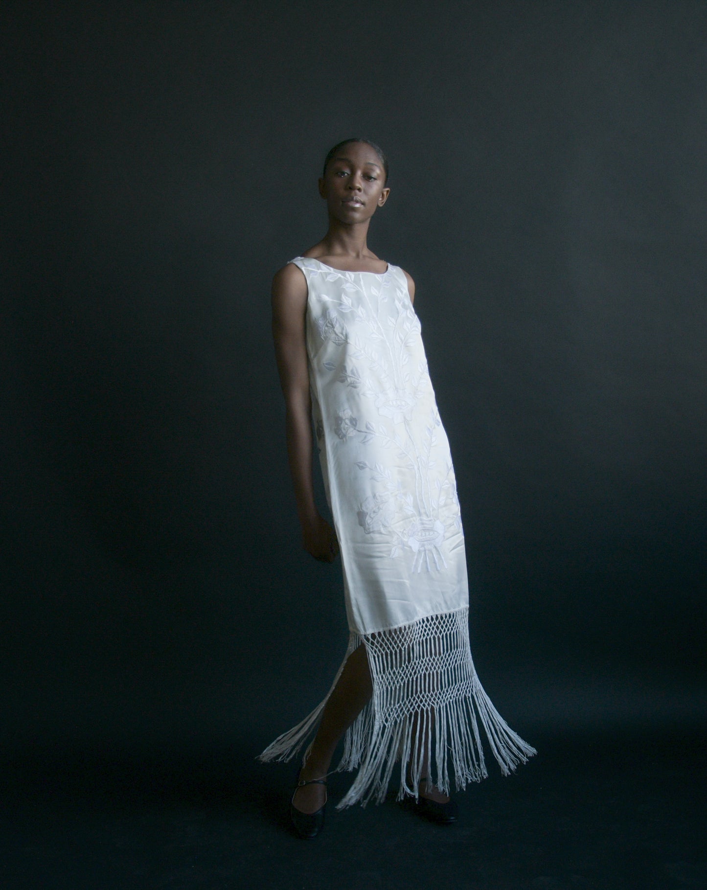 1920s floral embroidered fringe dress