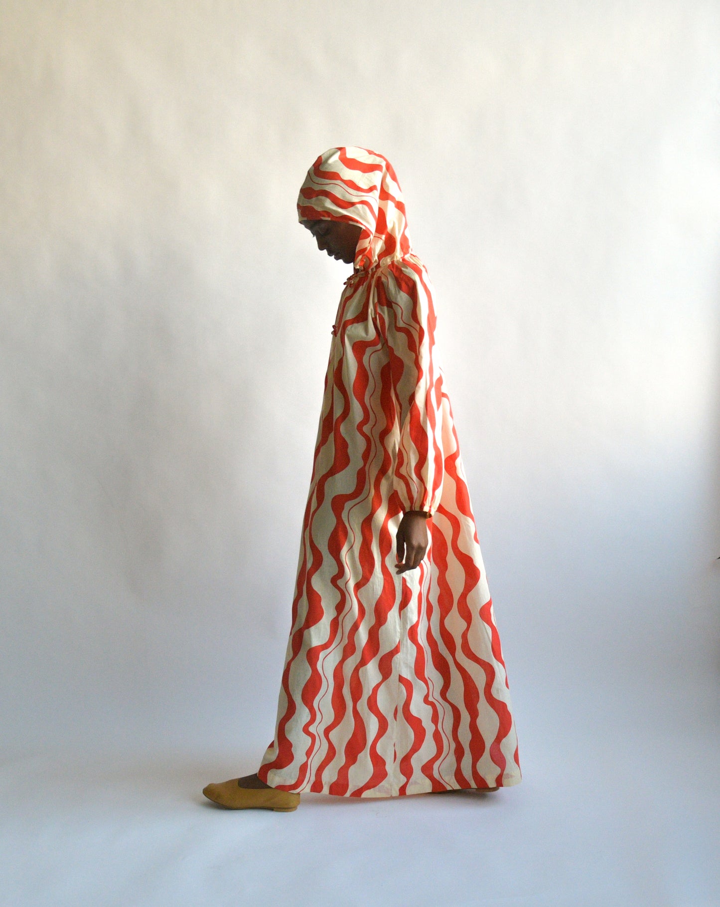 givenchy 1970s hooded print caftan