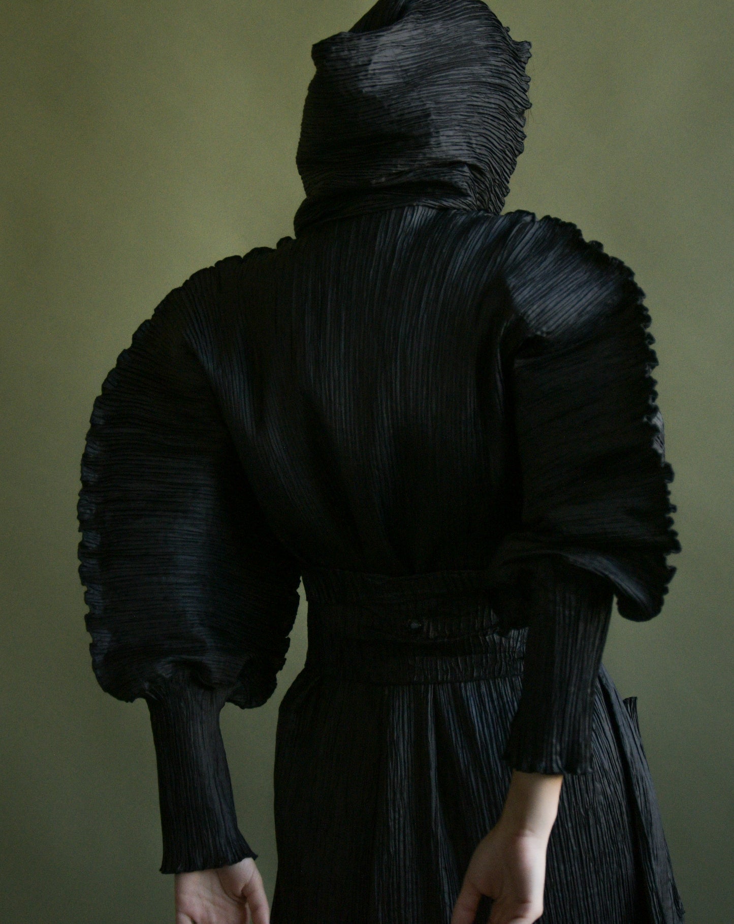 plisse hooded trench coat