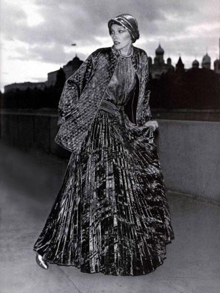 fw 1975 yves saint laurent black quilted coat