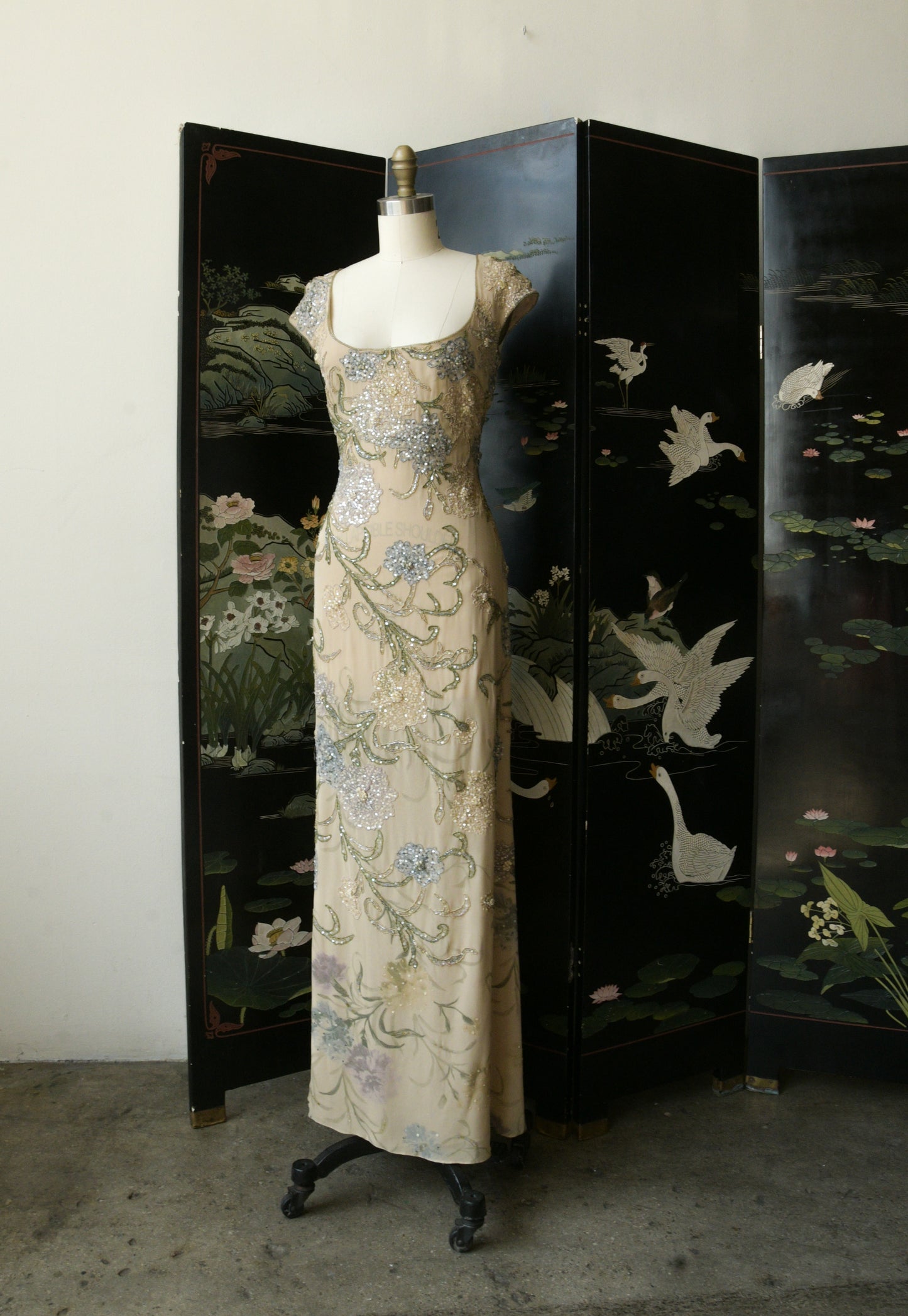 badgley mischka spring 1998 floral embellished dress