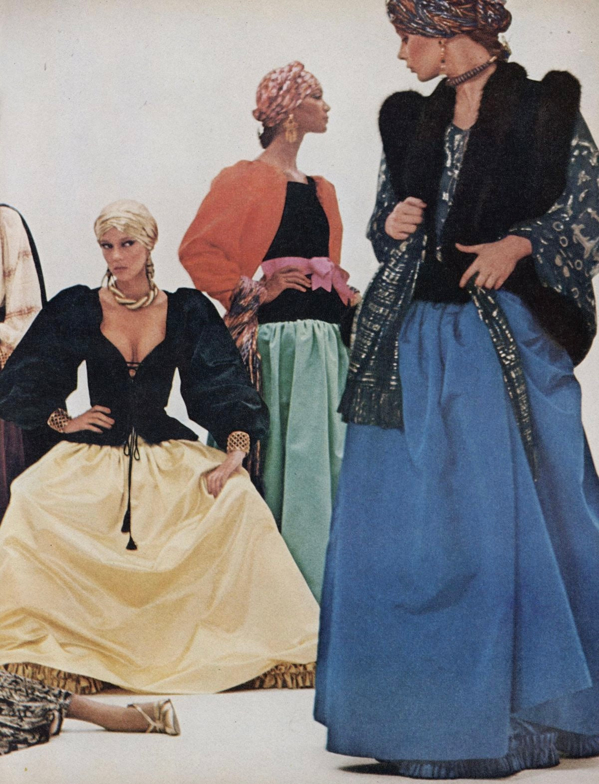 yves saint laurent spring 1977 cotton puff sleeve corset top