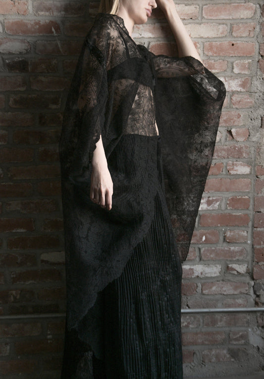 antique black chantilly lace opera cape