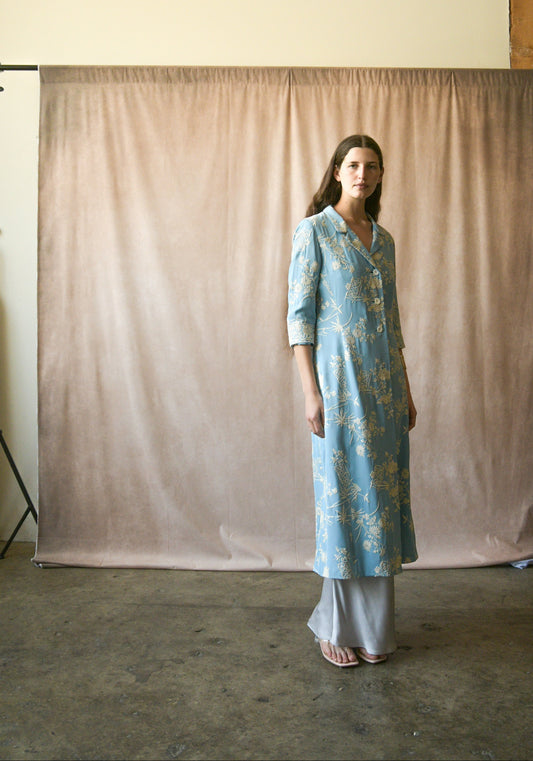 dolce gabbana silk wedgwood blue chinoiserie embroidered coat