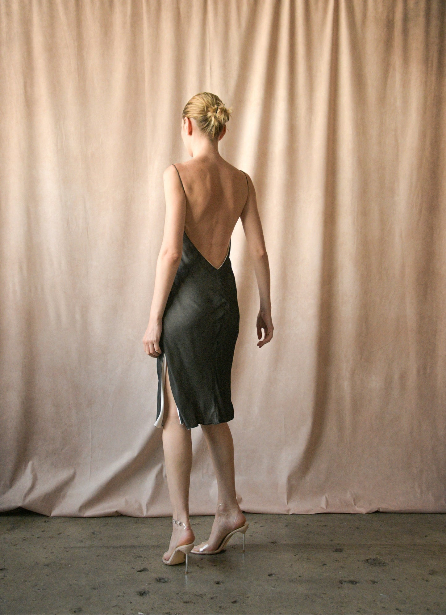 richard tyler couture fw 1997 black silk open back slip dress