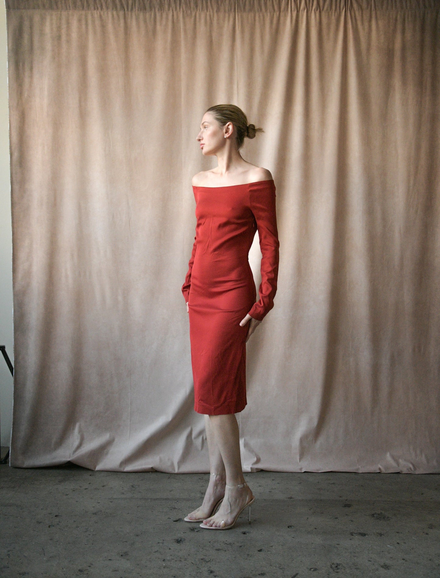 romeo gigli resort 1986 burgundy red off shoulder midi dress
