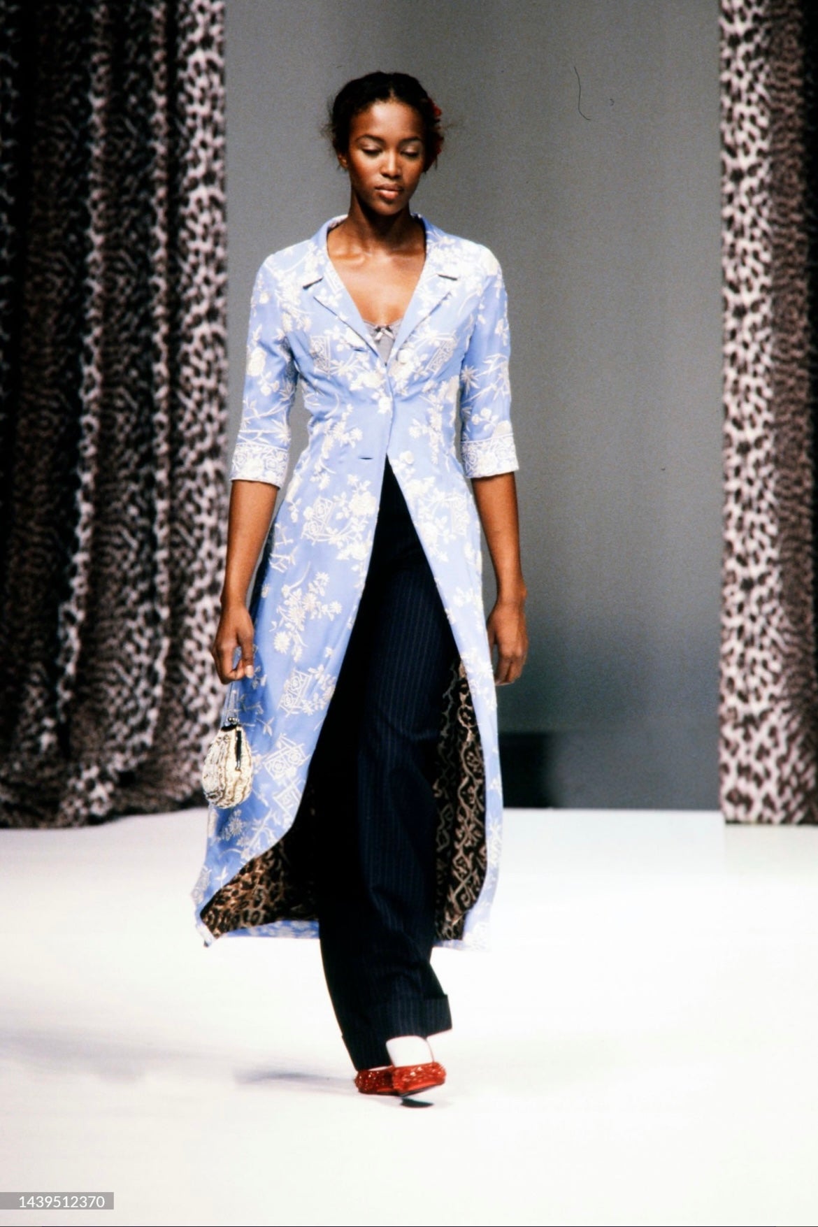 dolce gabbana silk wedgwood blue chinoiserie embroidered coat