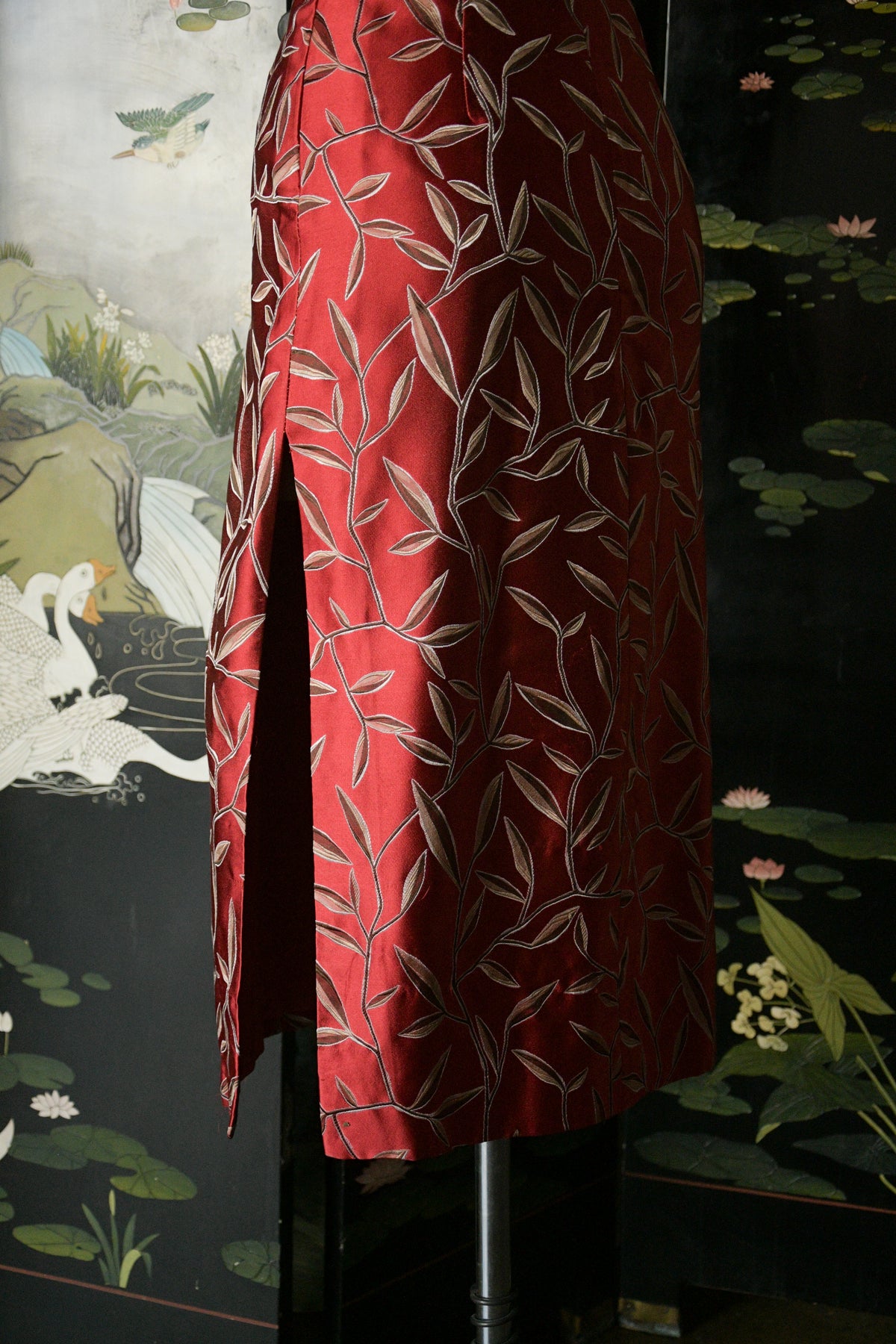 prada spring 1997 red silk vine chinoiserie dress