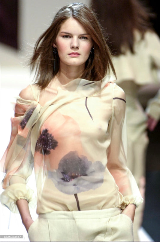 emanuel ungaro by giambattista valli spring 2002 silk floral blouse