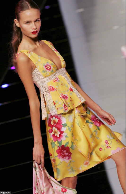 reserved - valentino spring 2006 silk floral lace top
