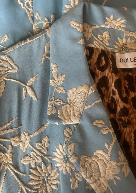 dolce gabbana silk wedgwood blue chinoiserie embroidered coat