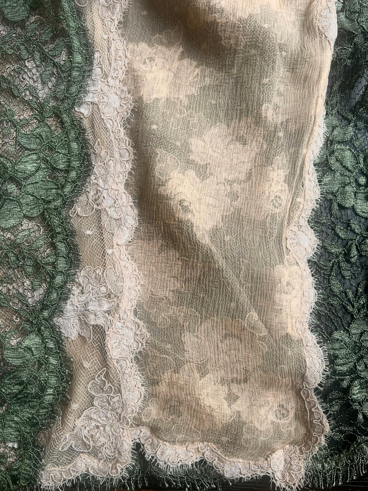 geoffrey beene 1970s green two tone lace one shoulder dress