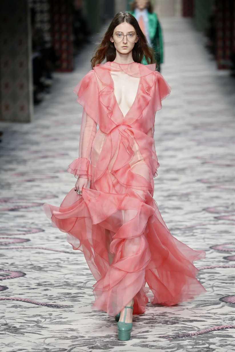 gucci ss 2016 pink silk ruffle dress